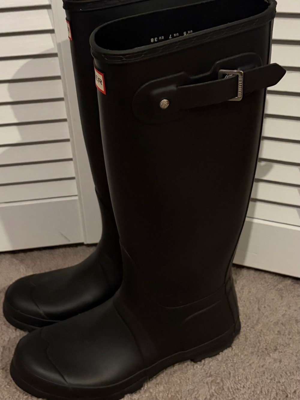 Hunter Classic Tall Rain Boots in Black -Size 7